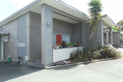 Photo of property in 16a Dowding Street, Melville, Hamilton, 3206