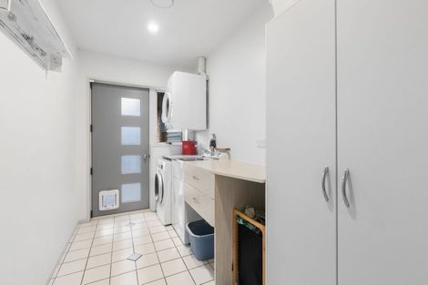 Photo of property in 44 Welsford Street, Woodend, 7610