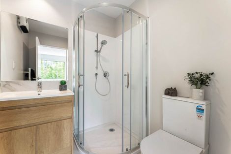 Photo of property in 7 Don Oliver Lane, Glen Eden, 0602