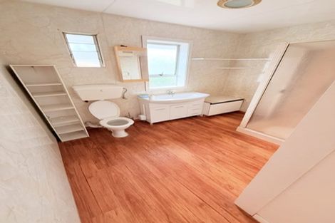 Photo of property in 8 Nyoli Street, Northcote, Christchurch, 8052