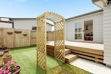 Photo of property in 11 Kamahi Crescent, Papamoa Beach, Papamoa, 3118