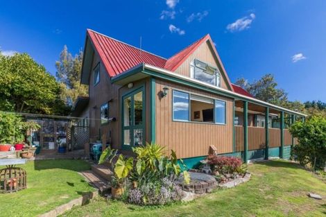 Photo of property in 246 Heatherlea East Road, Levin, 5571