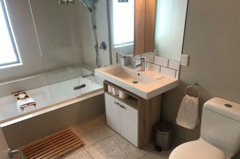 Photo of property in 43 Tiketike Way, Brooklyn, Wellington, 6021