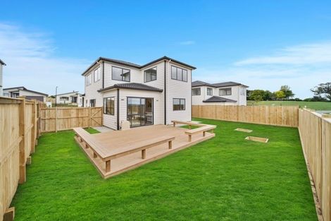 Photo of property in 78 Twin Parks Rise, Papakura, 2110