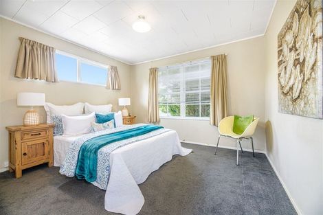 Photo of property in 44 Fitzwater Place, Henderson, Auckland, 0612
