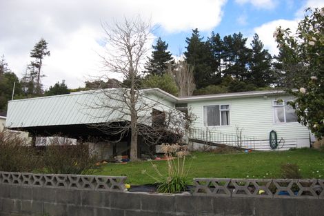 Photo of property in 35 Fraser Street, Wainuiomata, Lower Hutt, 5014