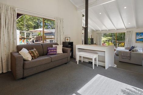 Photo of property in 16 Langstone Place, Chatswood, Auckland, 0626