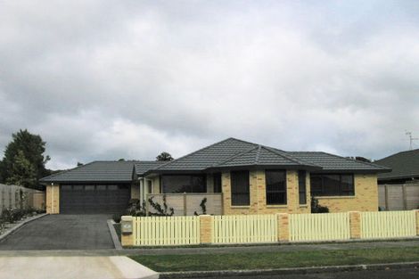 Photo of property in 21 Andrew Street, Waikanae, 5036