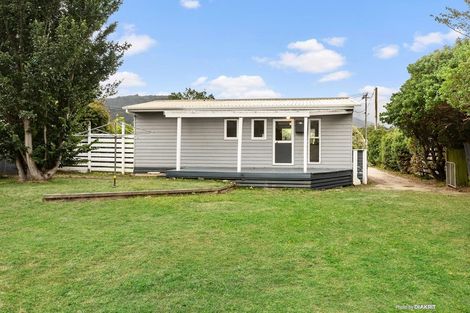 Photo of property in 1 Farrier Grove, Featherston, 5710