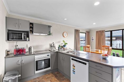 Photo of property in 2 Branigan Parade, Kelvin Grove, Palmerston North, 4414