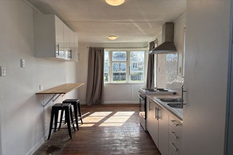 Photo of property in 9 Acourt Street, Hawera, 4610