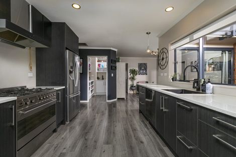 Photo of property in 51 Jadewynn Drive, Massey, Auckland, 0614