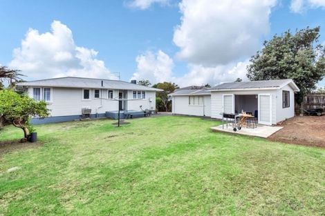 Photo of property in 120 Mahia Road, Manurewa, Auckland, 2102