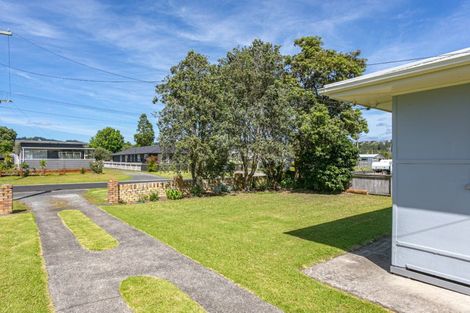 Photo of property in 102 Riverview Road, Whangamata, 3620