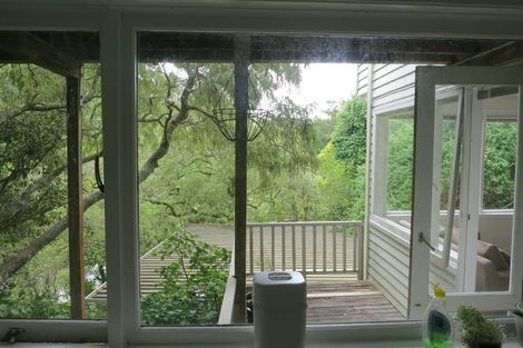 Photo of property in 42 Moana Road, Kelburn, Wellington, 6012