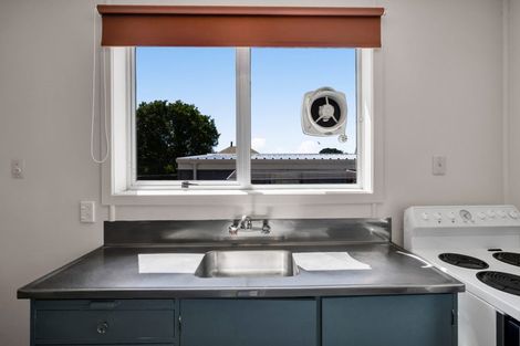 Photo of property in 2/56 Young Street, New Plymouth, 4310