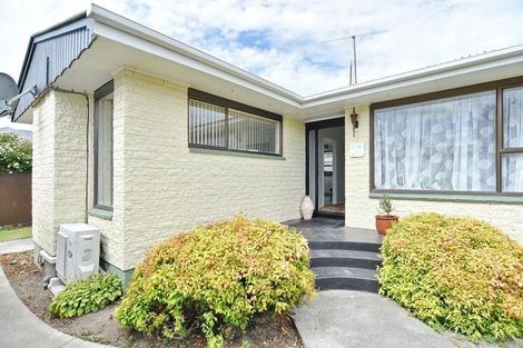 Photo of property in 10 Fairford Street, Bishopdale, Christchurch, 8053