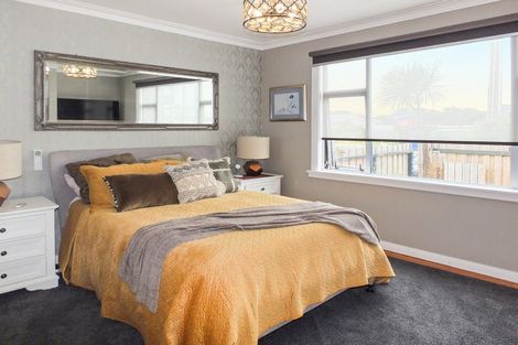 Photo of property in 35 Nash Parade, Foxton Beach, Foxton, 4815