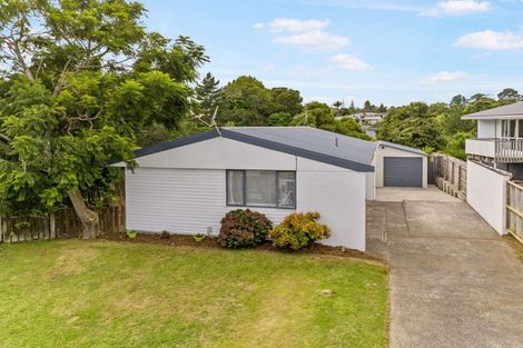 Photo of property in 35 Huia Street, Waiuku, 2123
