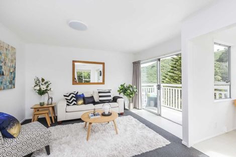 Photo of property in 2/59 Hungerford Road, Houghton Bay, Wellington, 6023