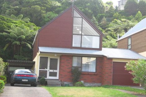 Photo of property in 86 Amapur Drive, Khandallah, Wellington, 6035
