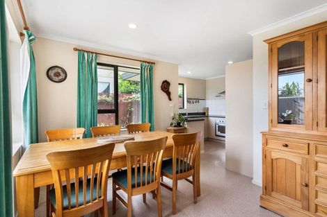 Photo of property in 3 Carling Avenue, Massey, Auckland, 0614