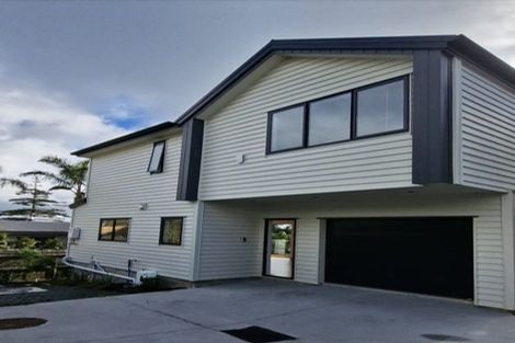 Photo of property in 4d Deep Creek Road, Torbay, Auckland, 0630