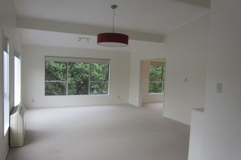 Photo of property in 12 Florio Terrace, Tawa, Wellington, 5028