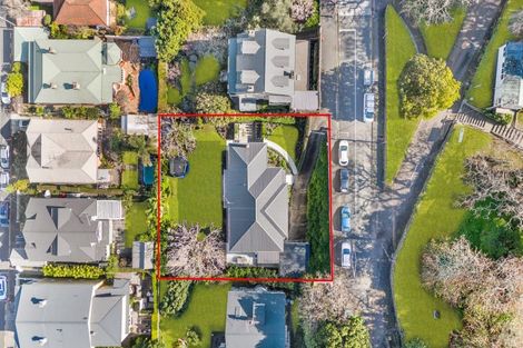 Photo of property in 19 Kerr Street, Devonport, Auckland, 0624