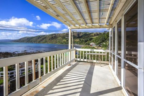 Photo of property in 25 Ocean Parade, Pukerua Bay, 5026