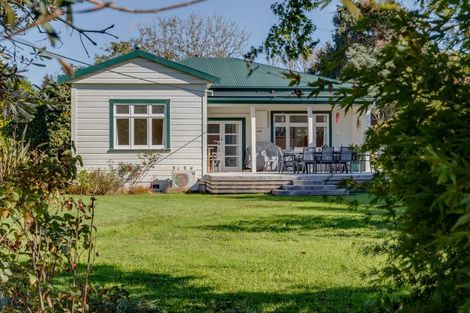 Photo of property in 49 Halls Road, Pahiatua, 4910