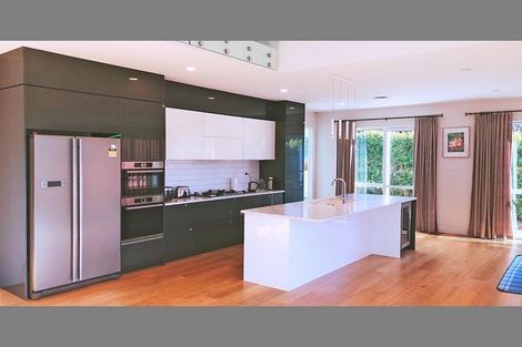 Photo of property in 6 Lancia Way, Oteha, Auckland, 0632