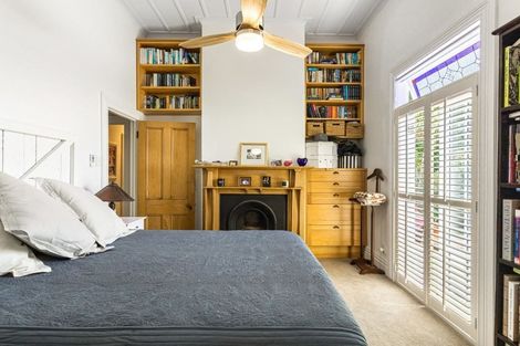 Photo of property in 2/10 Mozeley Avenue, Devonport, Auckland, 0624