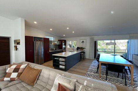 Photo of property in 32f Parr Terrace, Castor Bay, Auckland, 0620