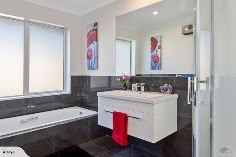 Photo of property in 7 Teviotview Place, Amberley, 7410