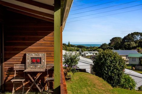 Photo of property in 31 Herekawe Drive, Spotswood, New Plymouth, 4310