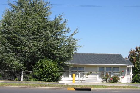 Photo of property in 116 Carlisle Road, Browns Bay, Auckland, 0632