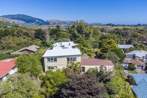 Photo of property in 72 Leinster Avenue, Raumati South, Paraparaumu, 5032