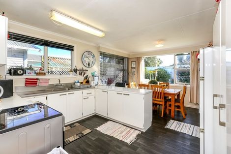 Photo of property in 16 Walsh Road, Westown, New Plymouth, 4310