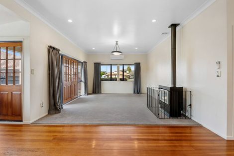 Photo of property in 31 Hoyte Place, Pukehangi, Rotorua, 3015