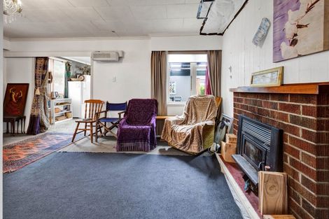 Photo of property in 77 Kapuni Street, Manaia, 4612