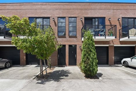 Photo of property in 14 Village Quarter Lane, Frankton, Hamilton, 3204