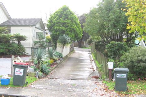 Photo of property in 16 Thorburn Avenue, Red Beach, 0932