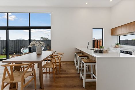 Photo of property in 10 Burkett Street, Marshland, Christchurch, 8051