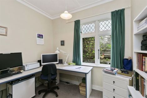 Photo of property in 10 Amapur Drive, Khandallah, Wellington, 6035