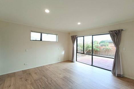 Photo of property in 213 Kilkenny Drive, East Tamaki Heights, Auckland, 2016