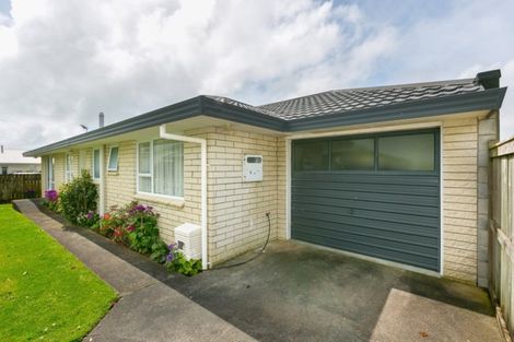 Photo of property in 2/46 Dorset Avenue, Westown, New Plymouth, 4310