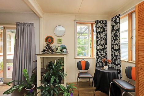 Photo of property in 1106 Cunningham Crescent, Mayfair, Hastings, 4122