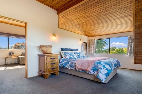 Photo of property in 49 Grand Vue Road, Kawaha Point, Rotorua, 3010