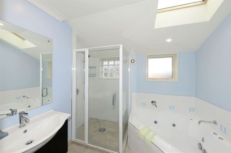 Photo of property in 80b Hinau Street, Riccarton, Christchurch, 8041